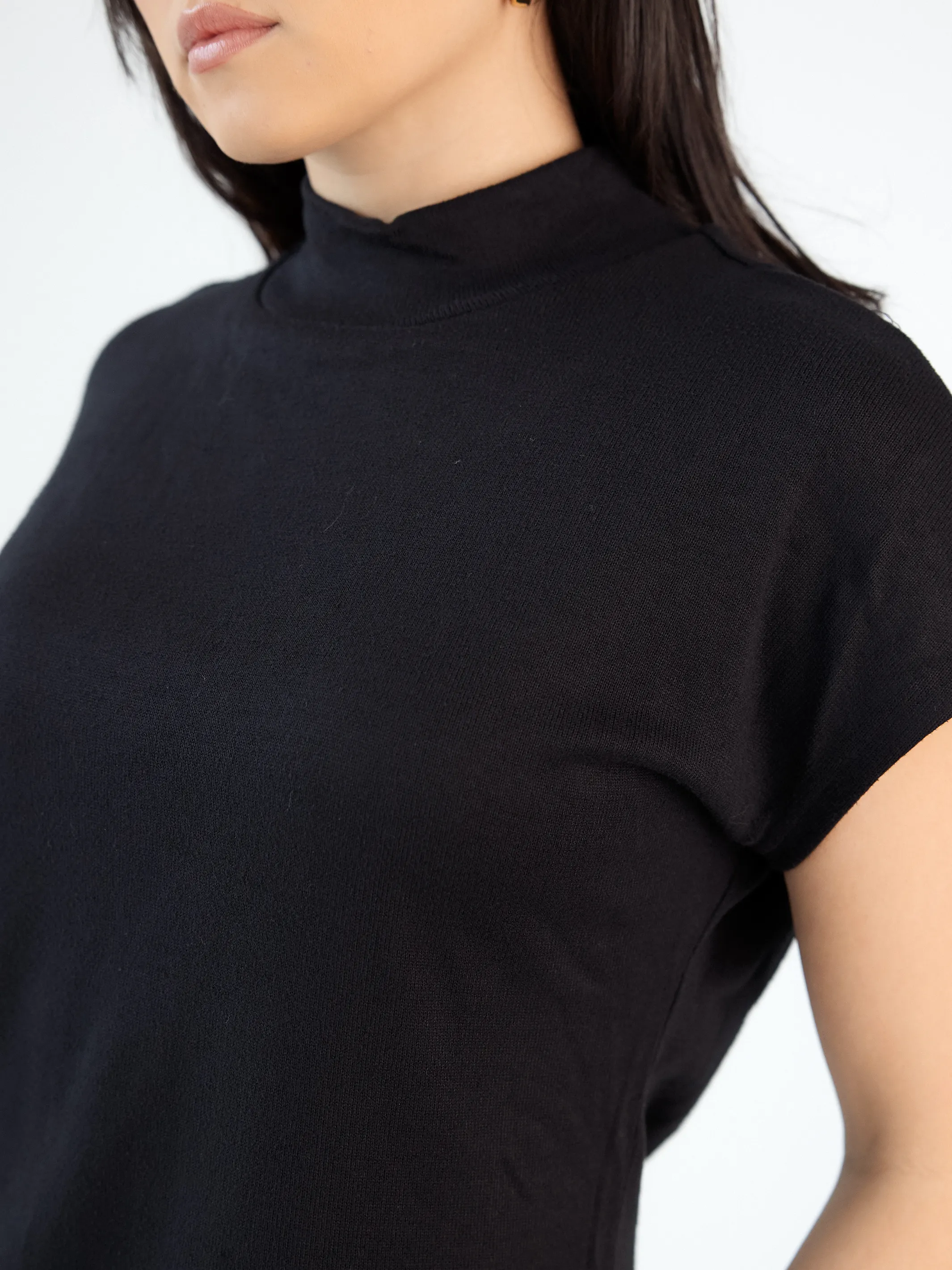 Boxy Mock Neck Brami