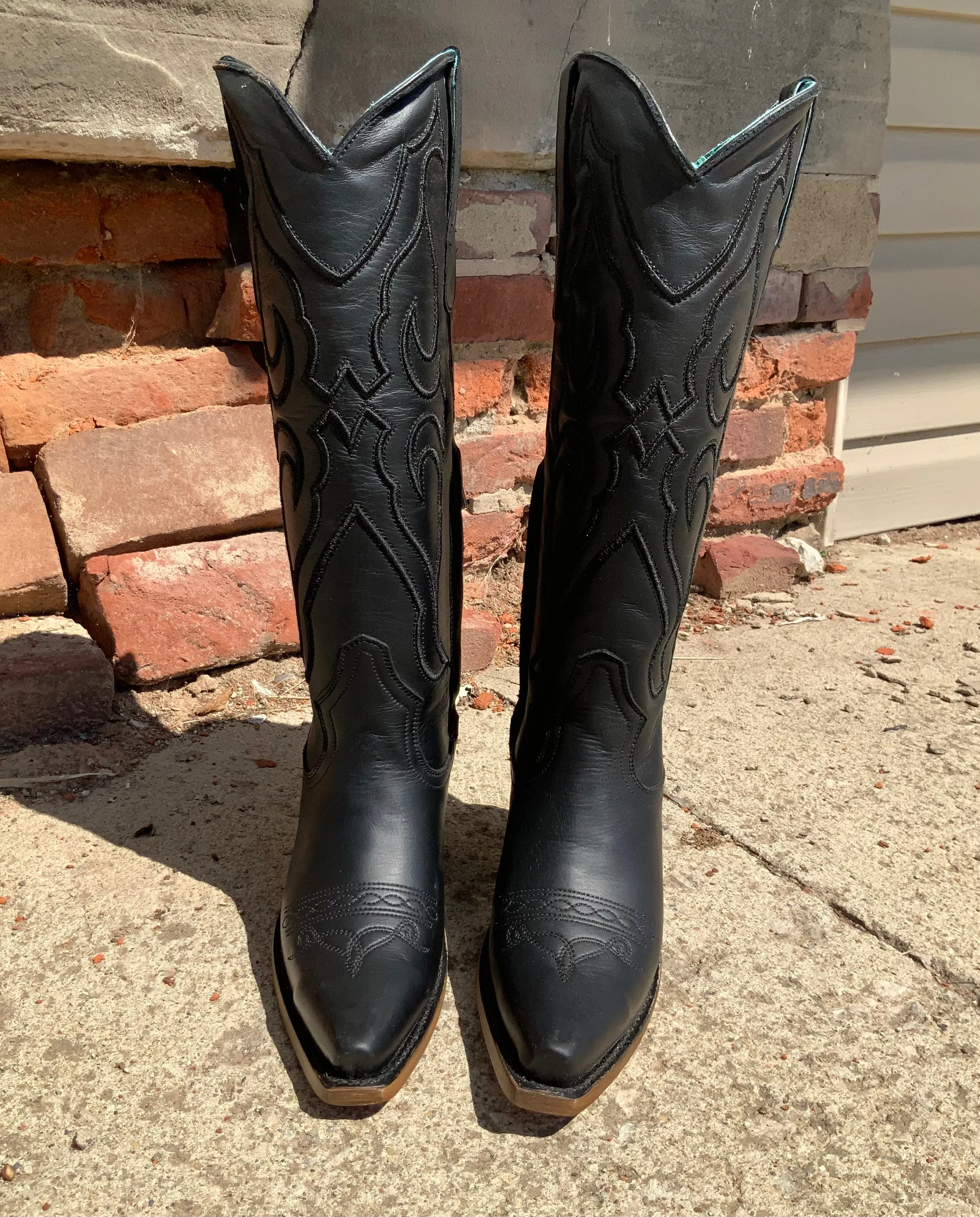 Corral Women's Tall Black Snip Toe Cowgirl Boot Z5075