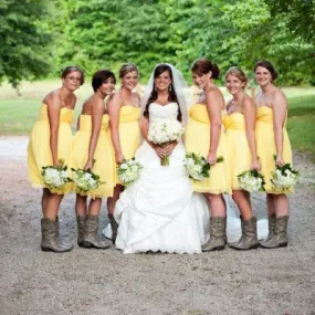 Country Style Summer Short Yellow Strapless Chiffon Bridesmaid Dresses with Cowboy Boots