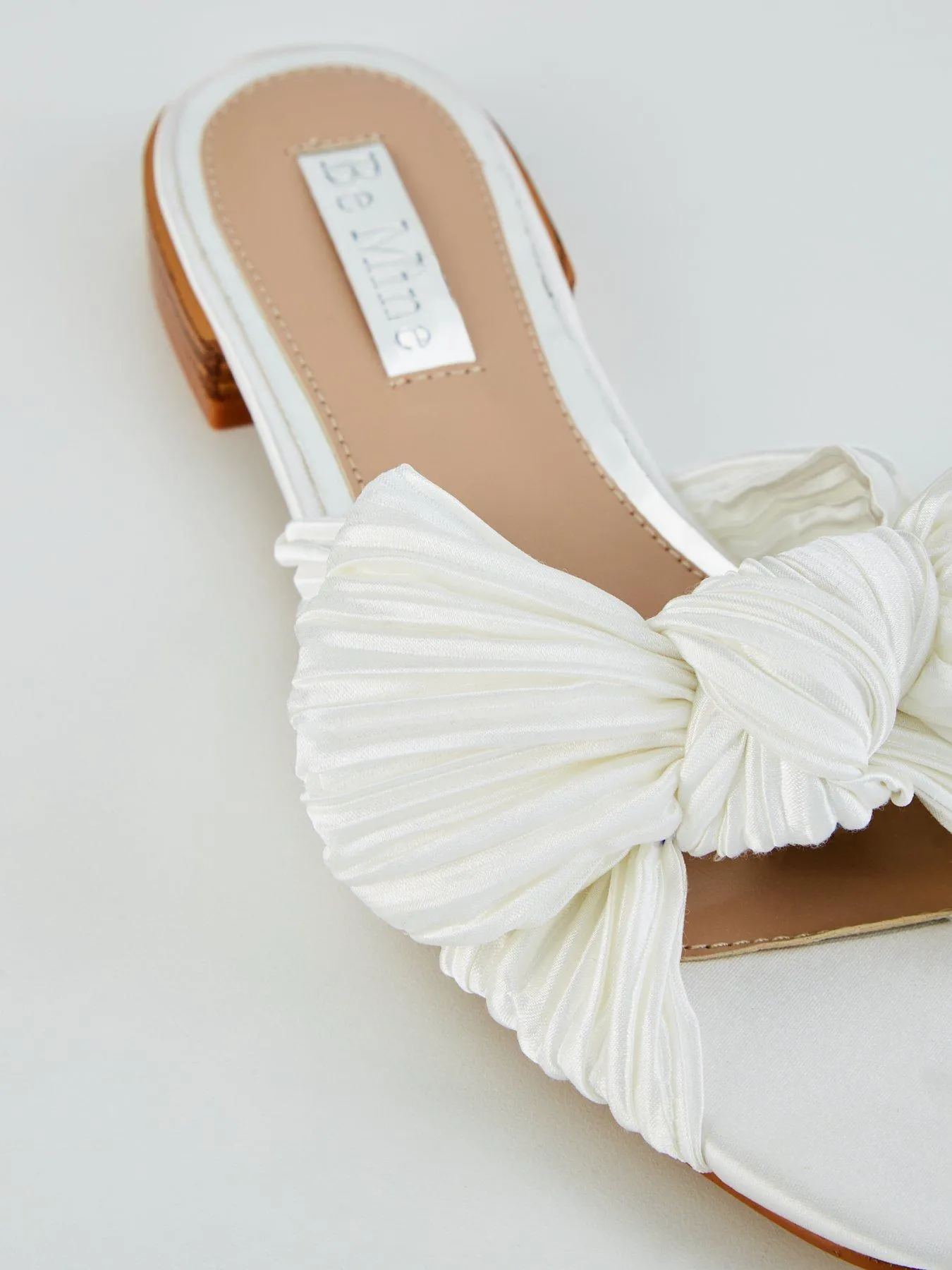 Raid Bowie Bridal Knot Flat Sandal - Ivory