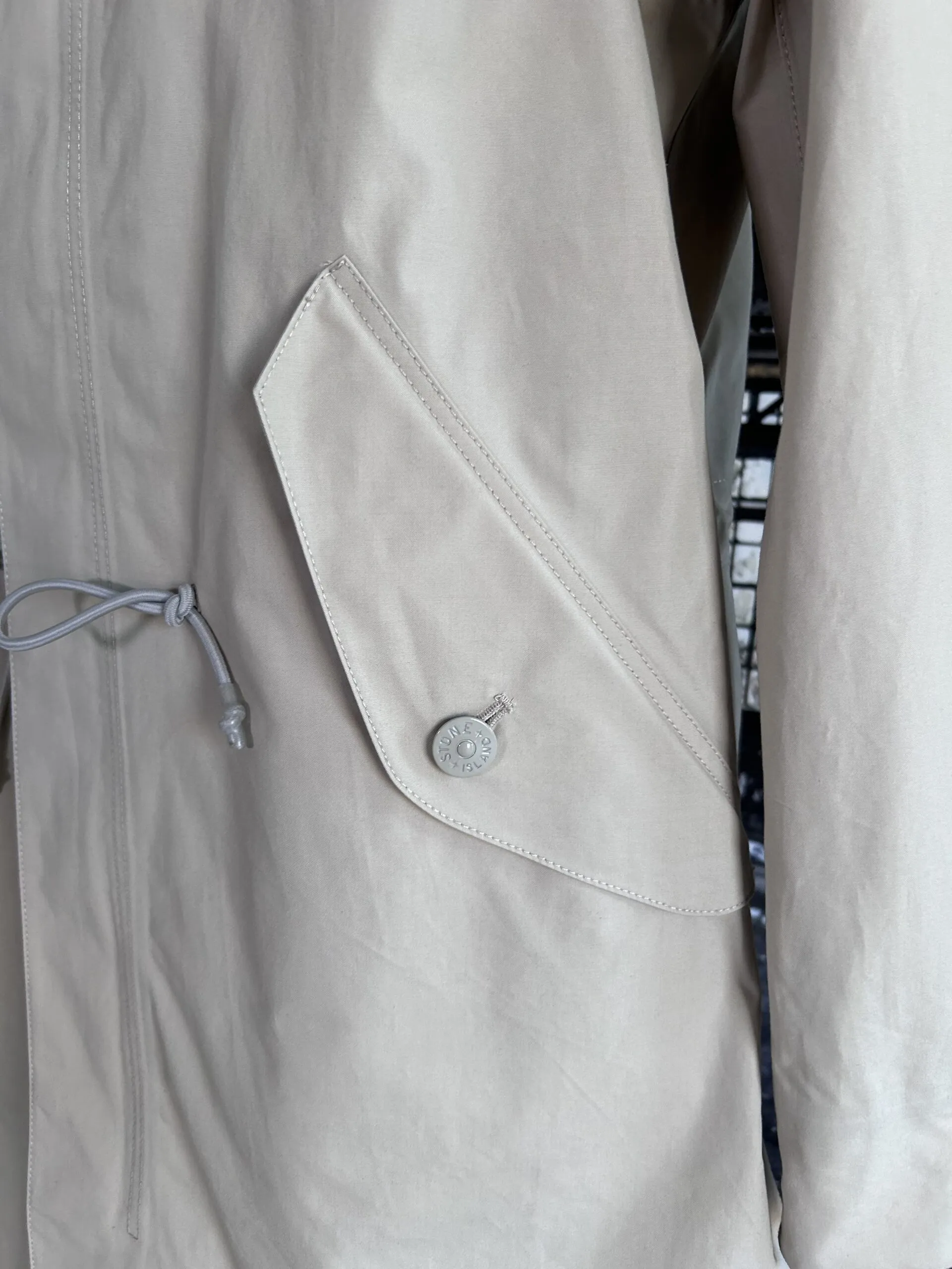 STONE ISLAND GHOST PIECE_O-VENTILE® FISHTAIL PARKA